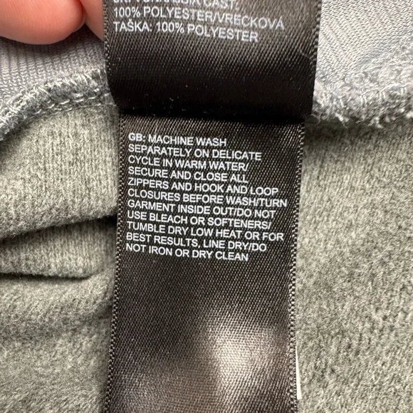 The North Face Gray and Pink Women's Full-zip hoodie size medium - Picture 7 of 8